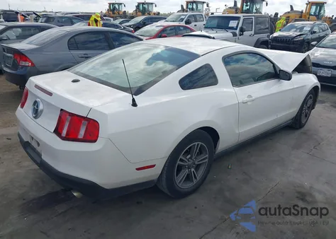 2011 Ford Mustang V6 Premium z USA, uszkodzony, nr VIN 1ZVBP8AM5B5149723